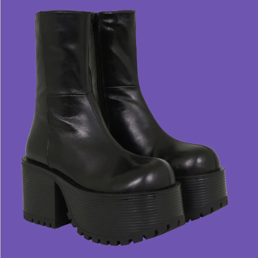 UNIF Slug Platform Leather Boot - BRAND NEW